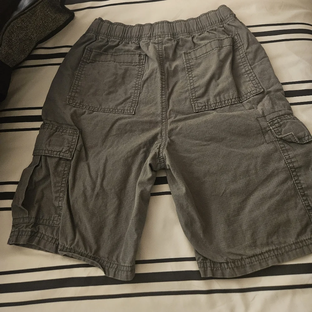 The Children's Place Boys Gray Cargo Shorts